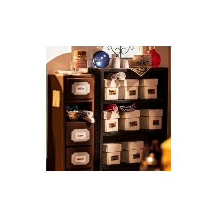 Rolife DIY - Kiki's Magic Emporium | Kit de Miniaturas