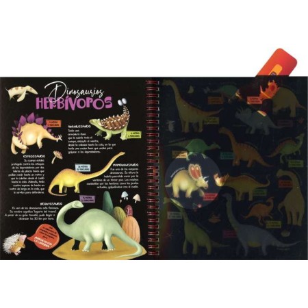 Busca con Linterna Dinosaurios - Susaeta